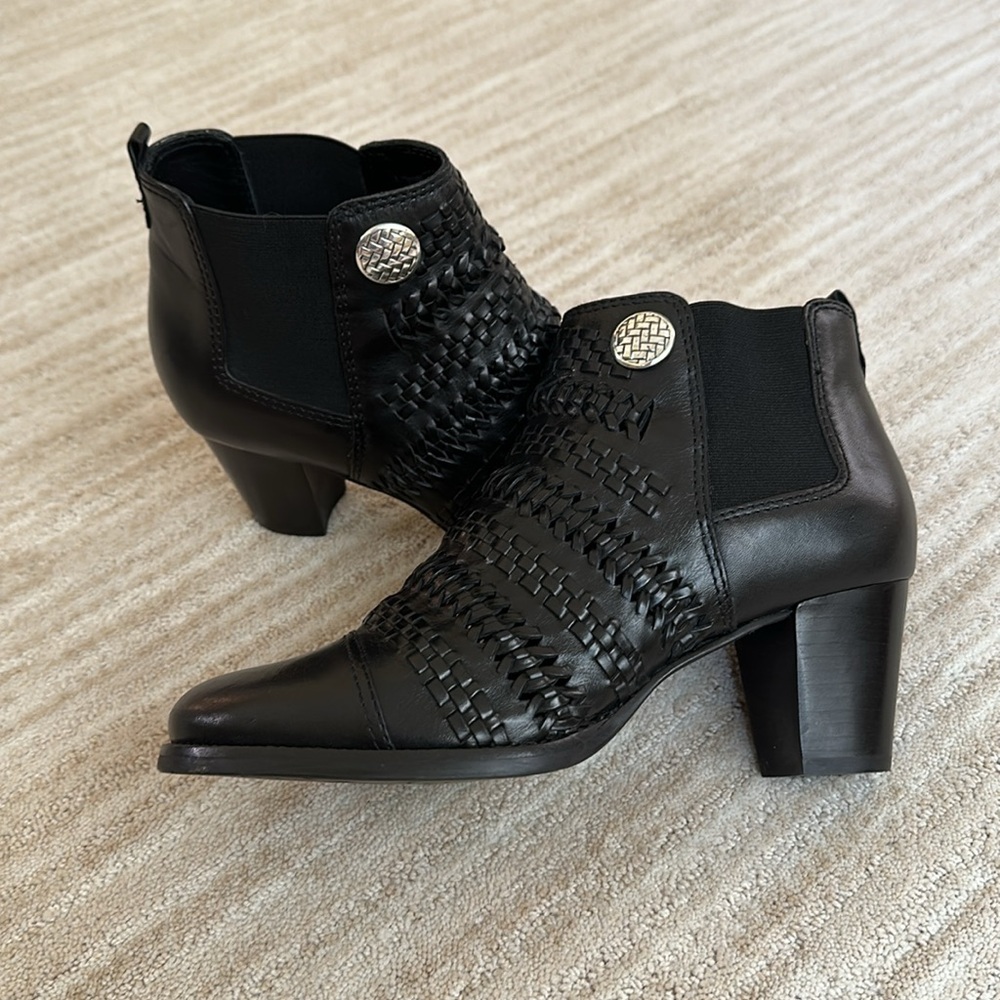 Like New: Brighton Woven Galore Boots Black Asmara Leather Ankle Boots Size 7